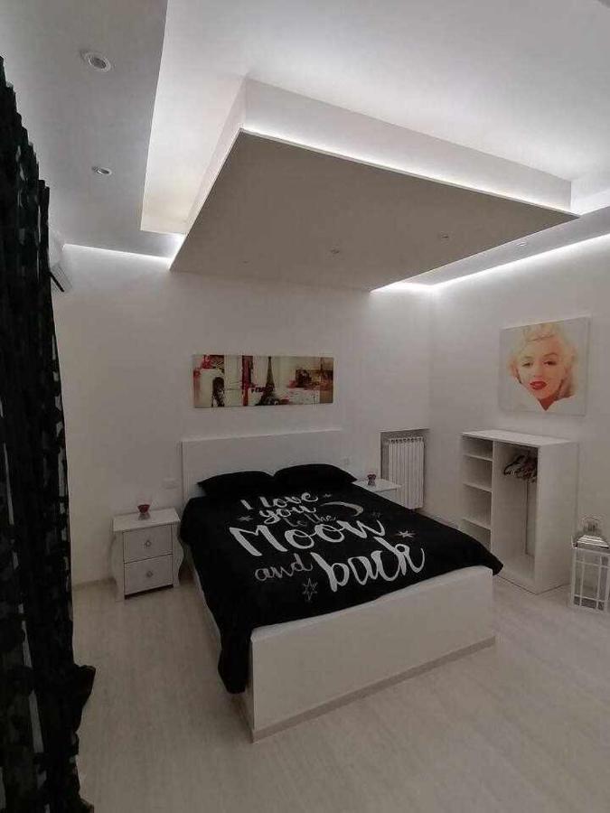 Maison Rinaldi Srl Bari Pokój zdjęcie
